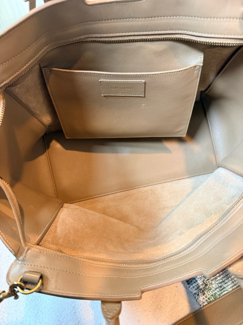Saint Laurent Monogram Cabas Downtown Bag with Gold YSL Logo - Picture 7 of 16